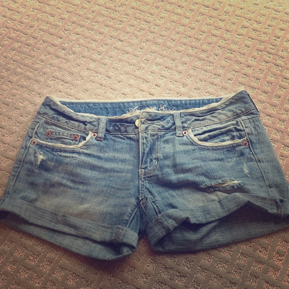American Eagle distressed jean shorts